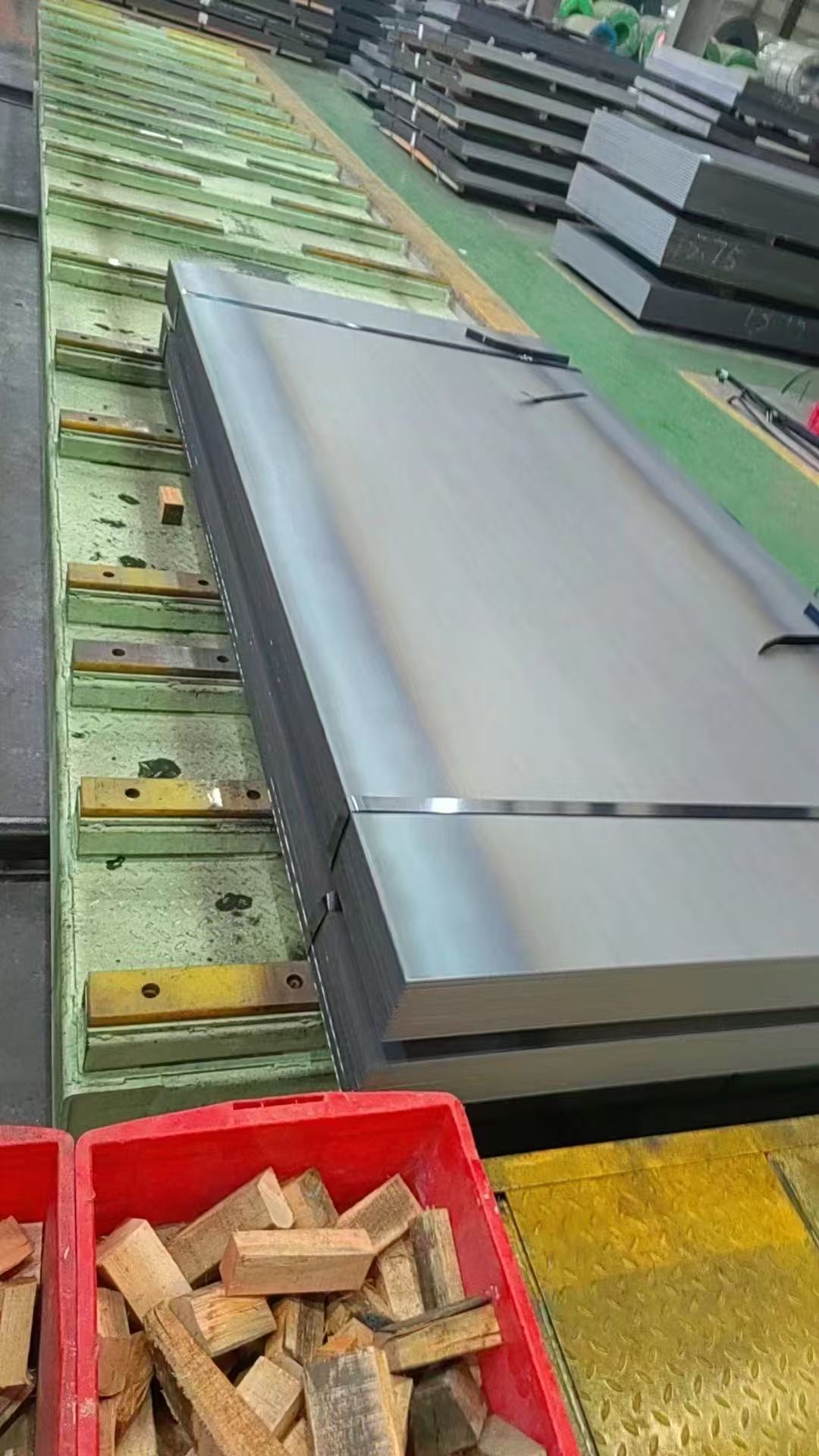 鞍鋼熱軋開(kāi)平板